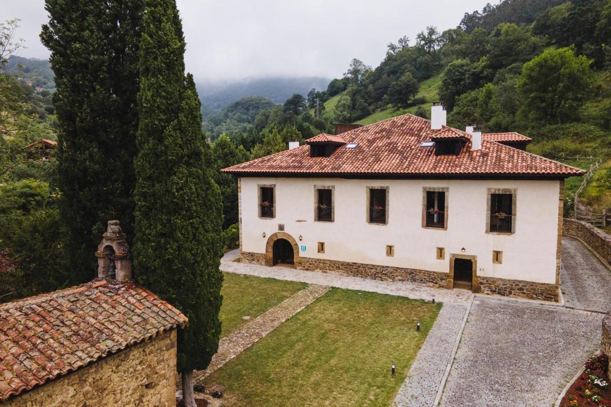 Hotel Palacio de Arriba - Housity