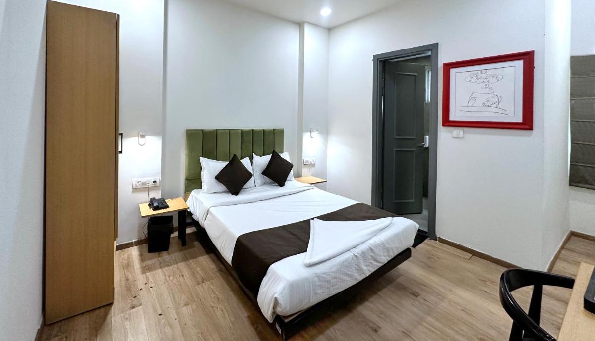 Nidra Hotel Paschim Vihar - Hizvo