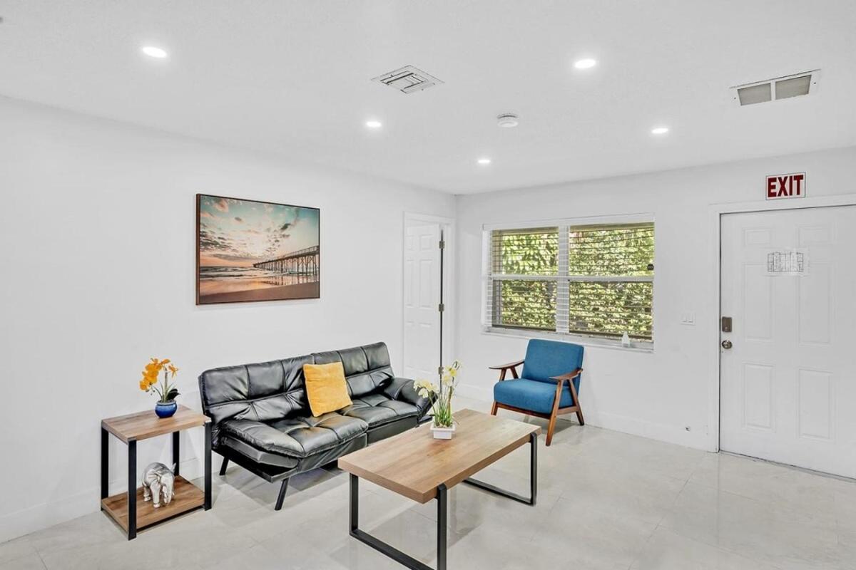 New 2 Bedroom Hollywood Beach And Hard Rock Lb1 - Housity