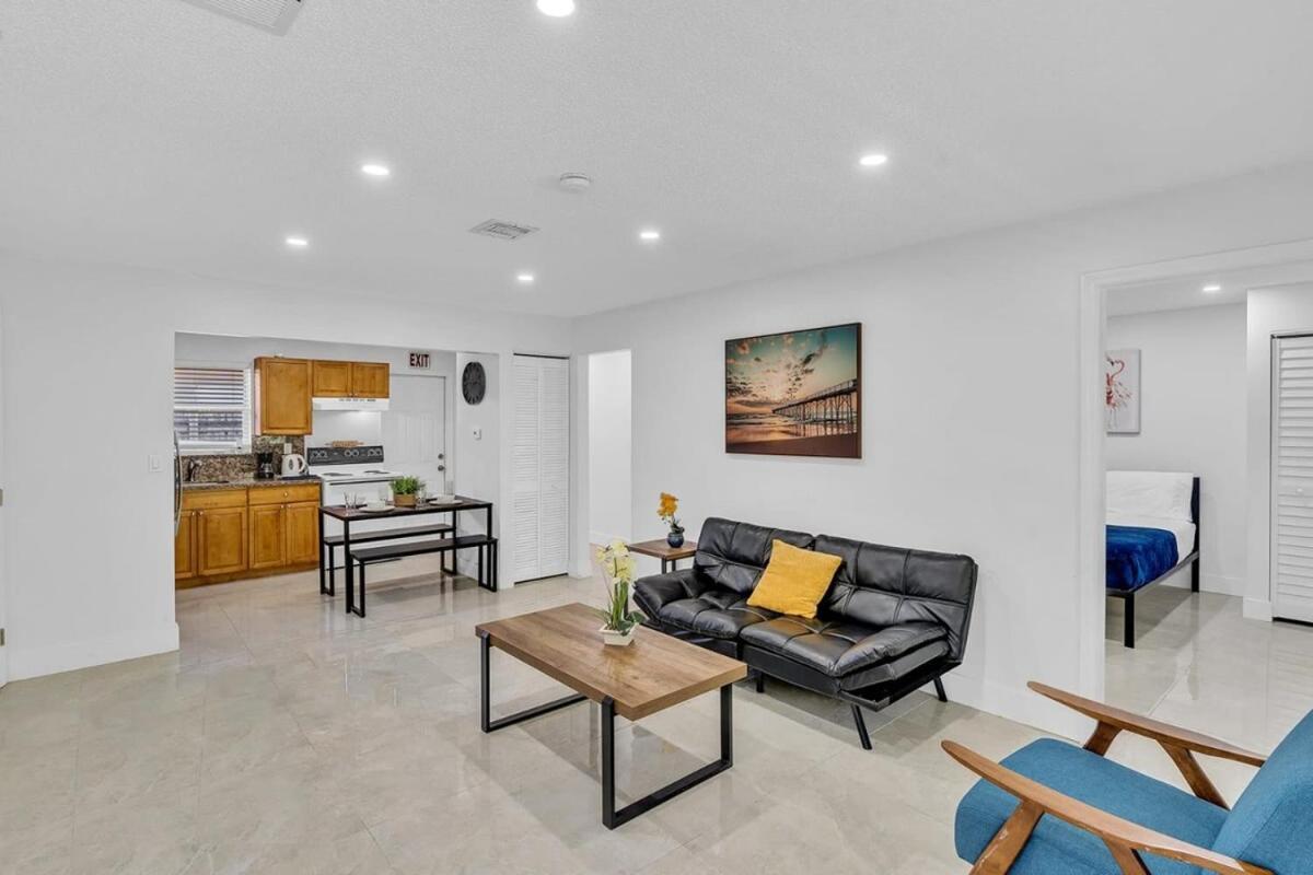 New 2 Bedroom Hollywood Beach And Hard Rock Lb1 - Housity