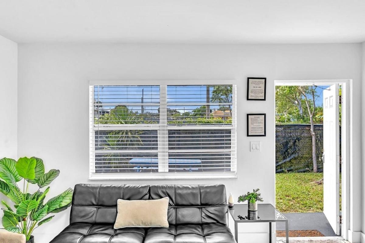 Modern 2br Oasis Mins To Beach & Casino Db2 - Housity