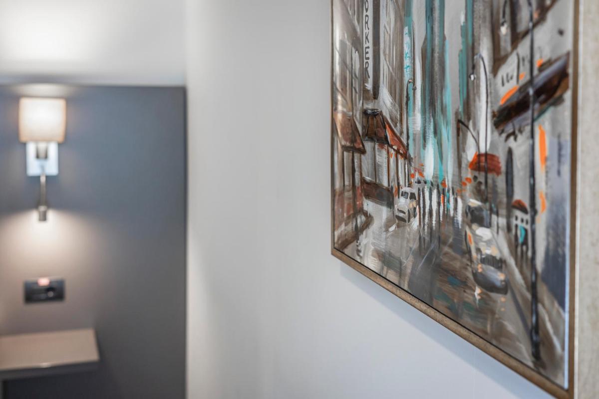 Charm Boutique Hotel - Housity