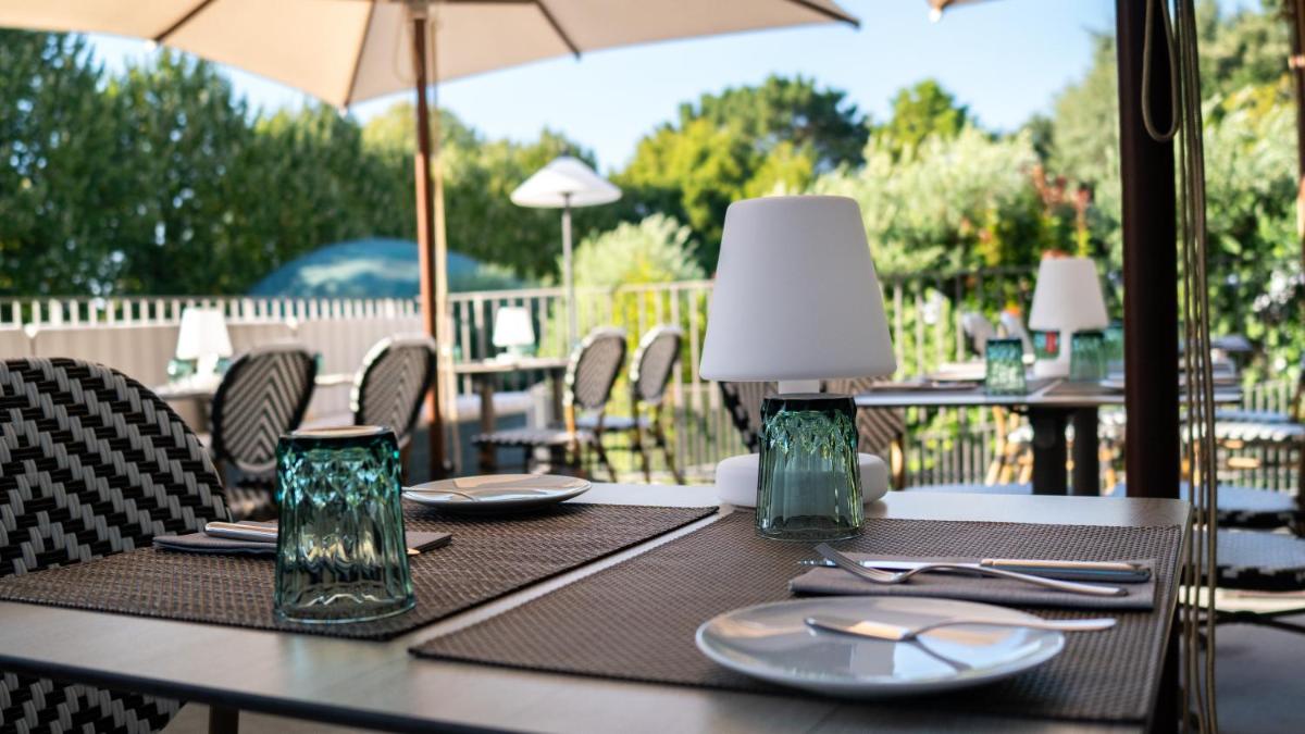Imagem da galeria de Boeira Garden Hotel Porto Gaia, Curio Collection by Hilton em Vila Nova de Gaia