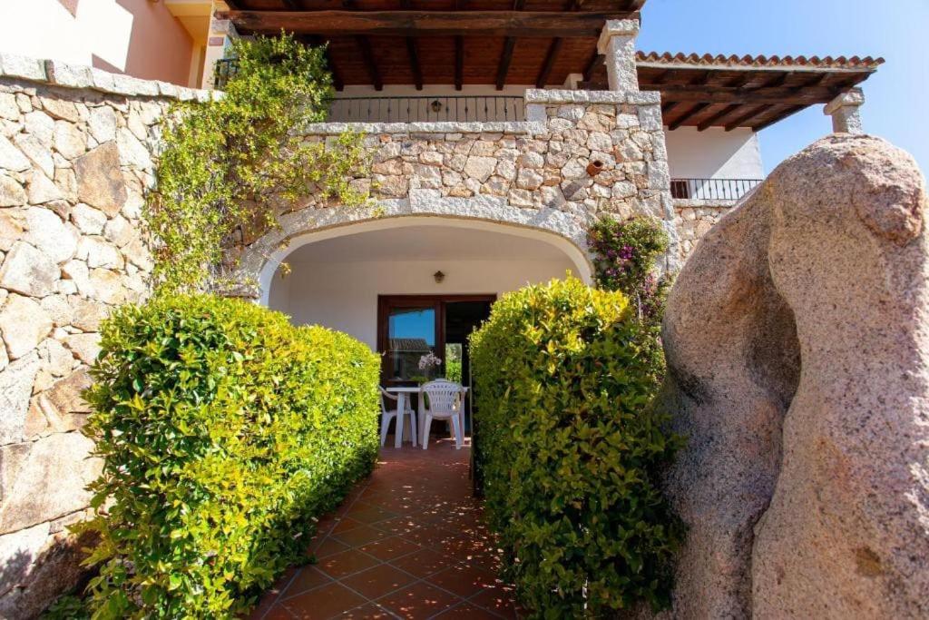 Casa Sassi with swimming pool, 2 bedrooms - Housity