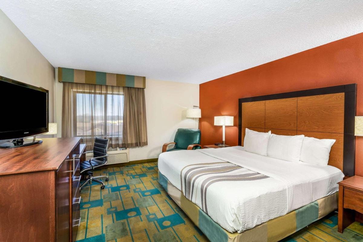 Baymont by Wyndham Meridian - Housity