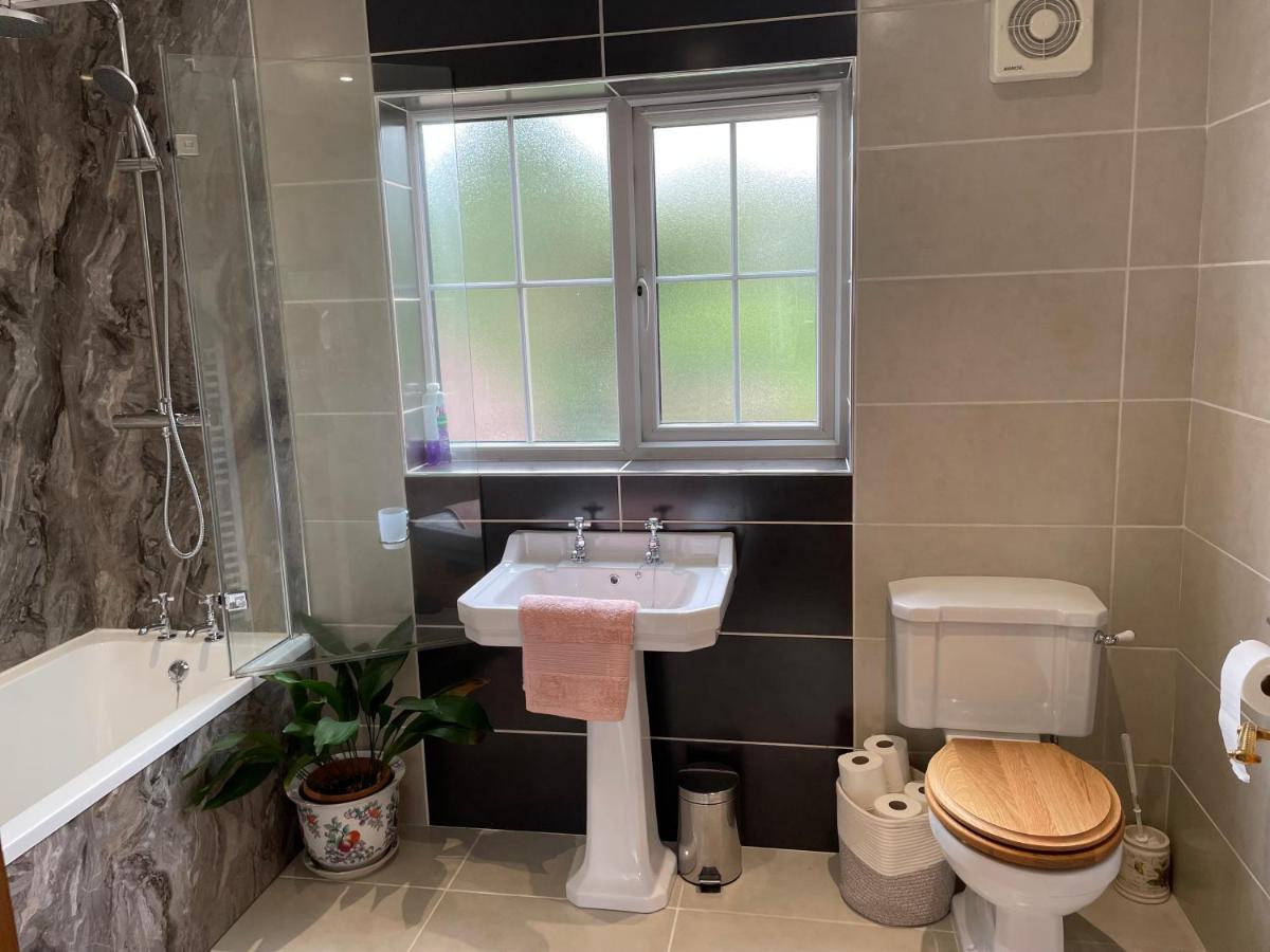 Birch House B&B - Housity