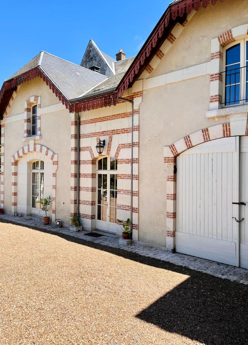 Maison Adrienne - Housity