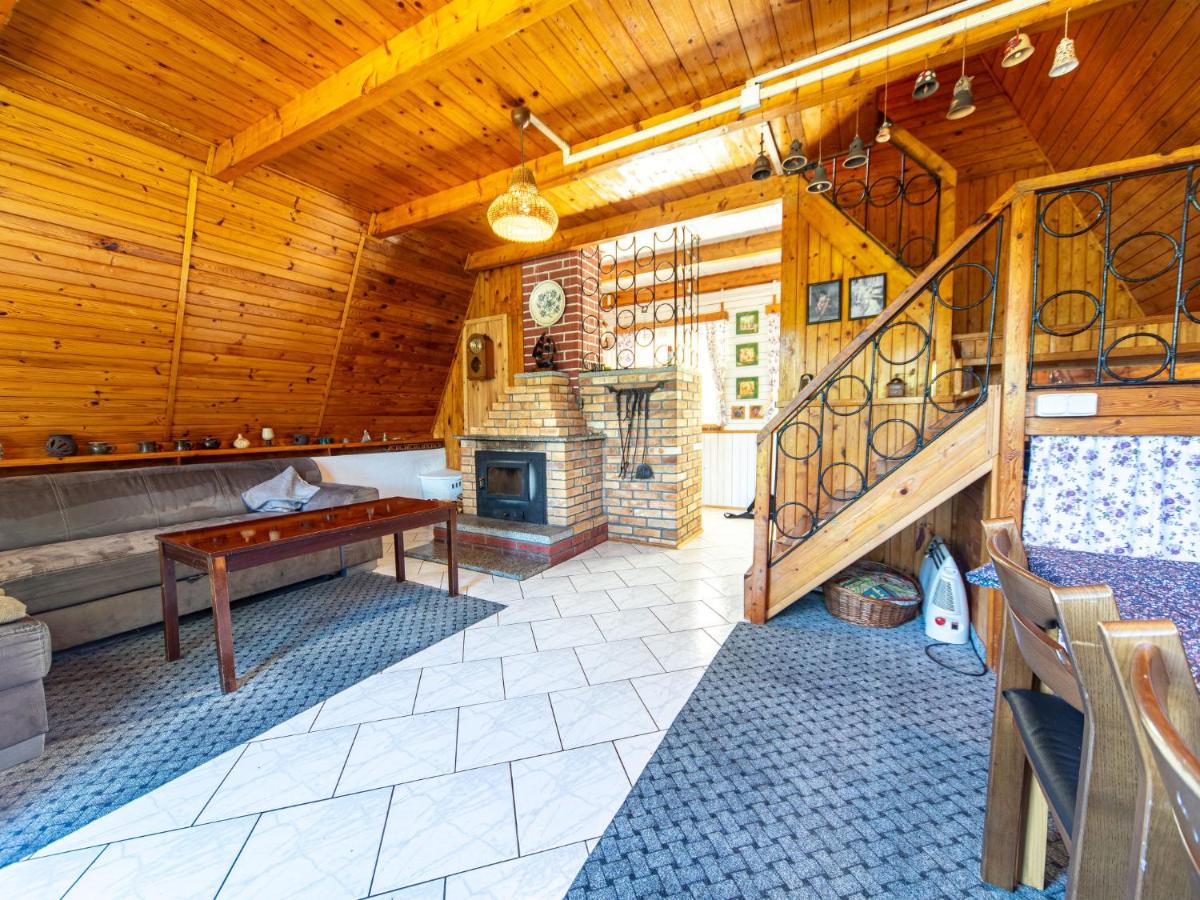 Chalet Bily - SZV100 by Interhome - Housity