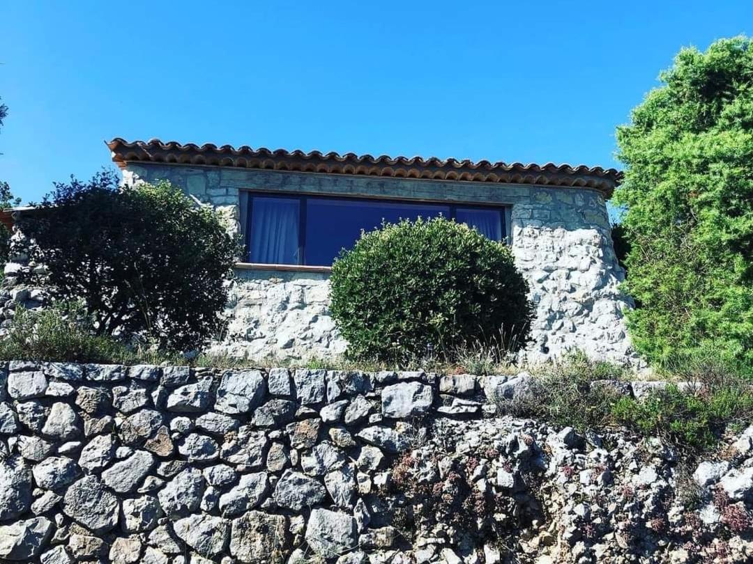 Le Cabanon de Gourdon bergerie rénové en pierre vue mer - Housity