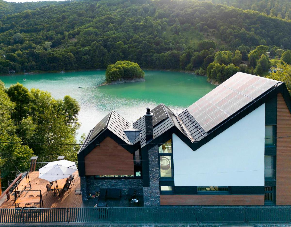 Utopia Lake View - Housity