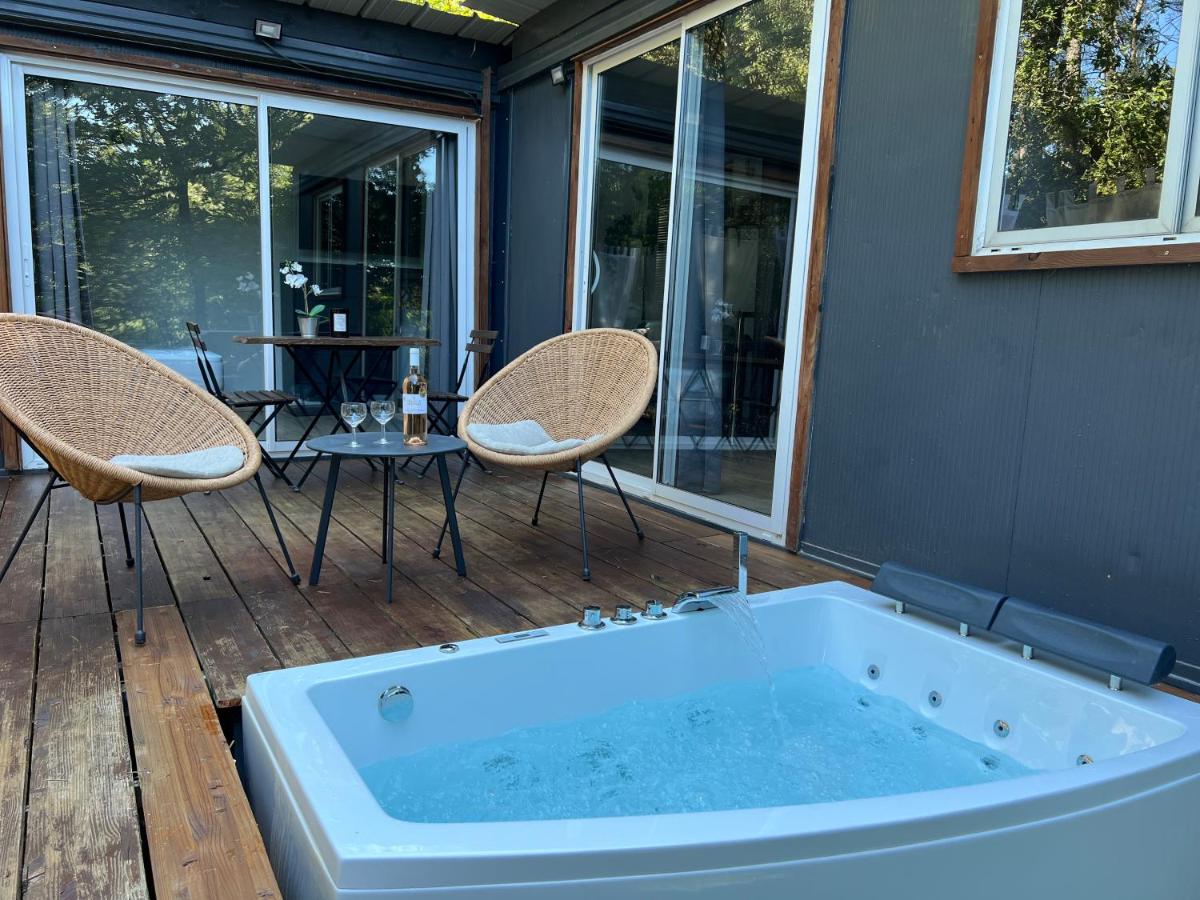 Superbe Cabane JACUZZI JARDIN CLIM WIFI PARKING - Housity