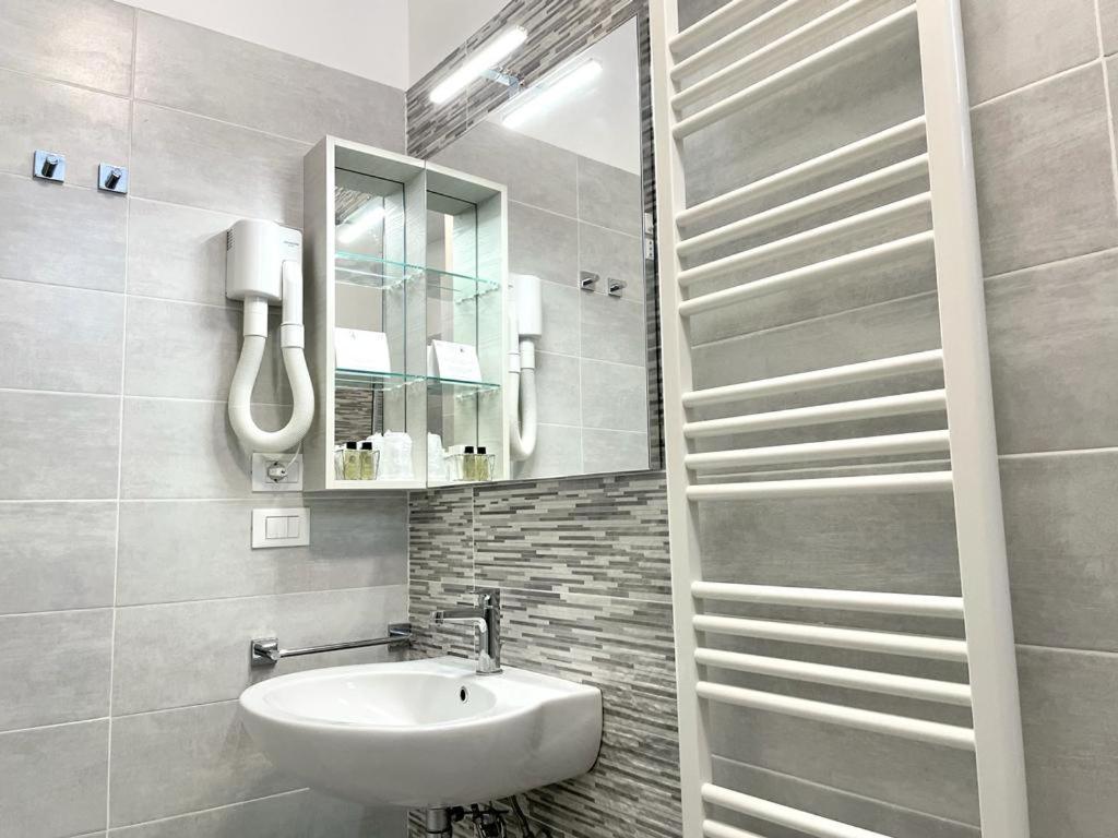 Residence Hotel Angeli - Housity