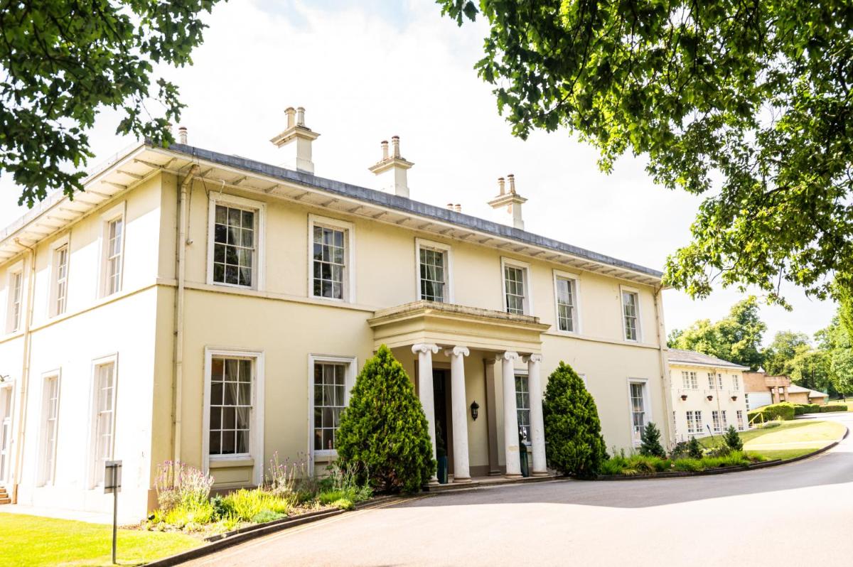 Eastwood Hall - Housity