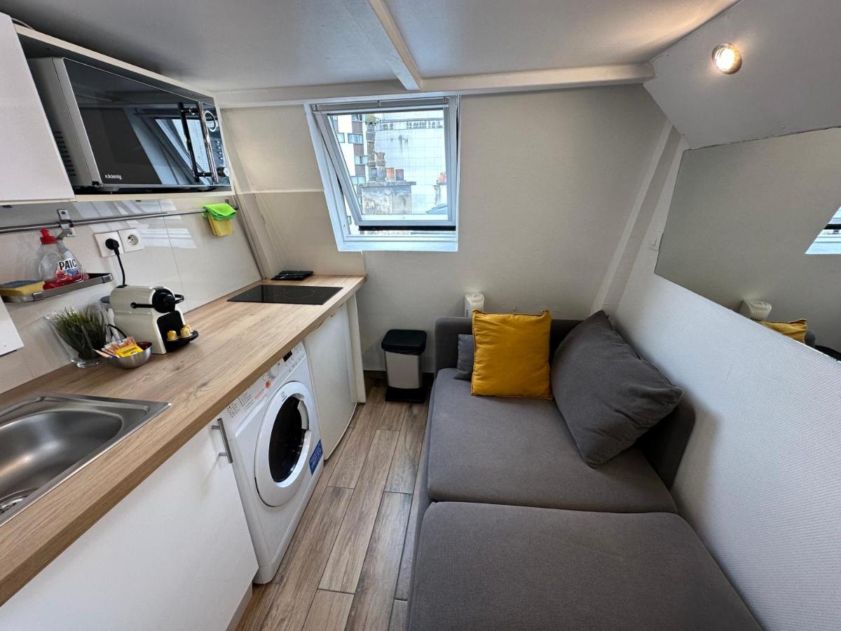 Cosy Studio near Champs-Elysées - Arc de Triomphe - Housity