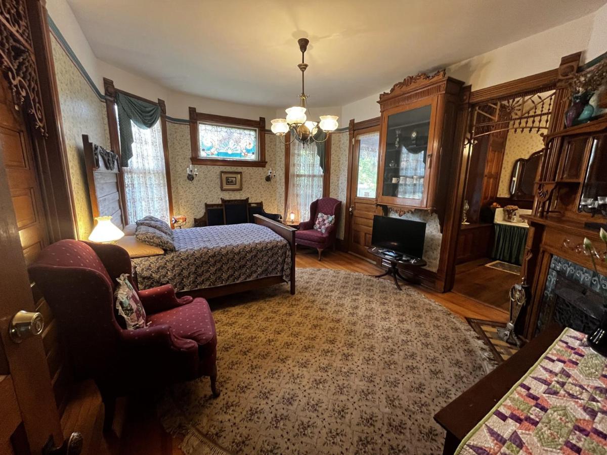 Innisfree Bed & Breakfast - Housity