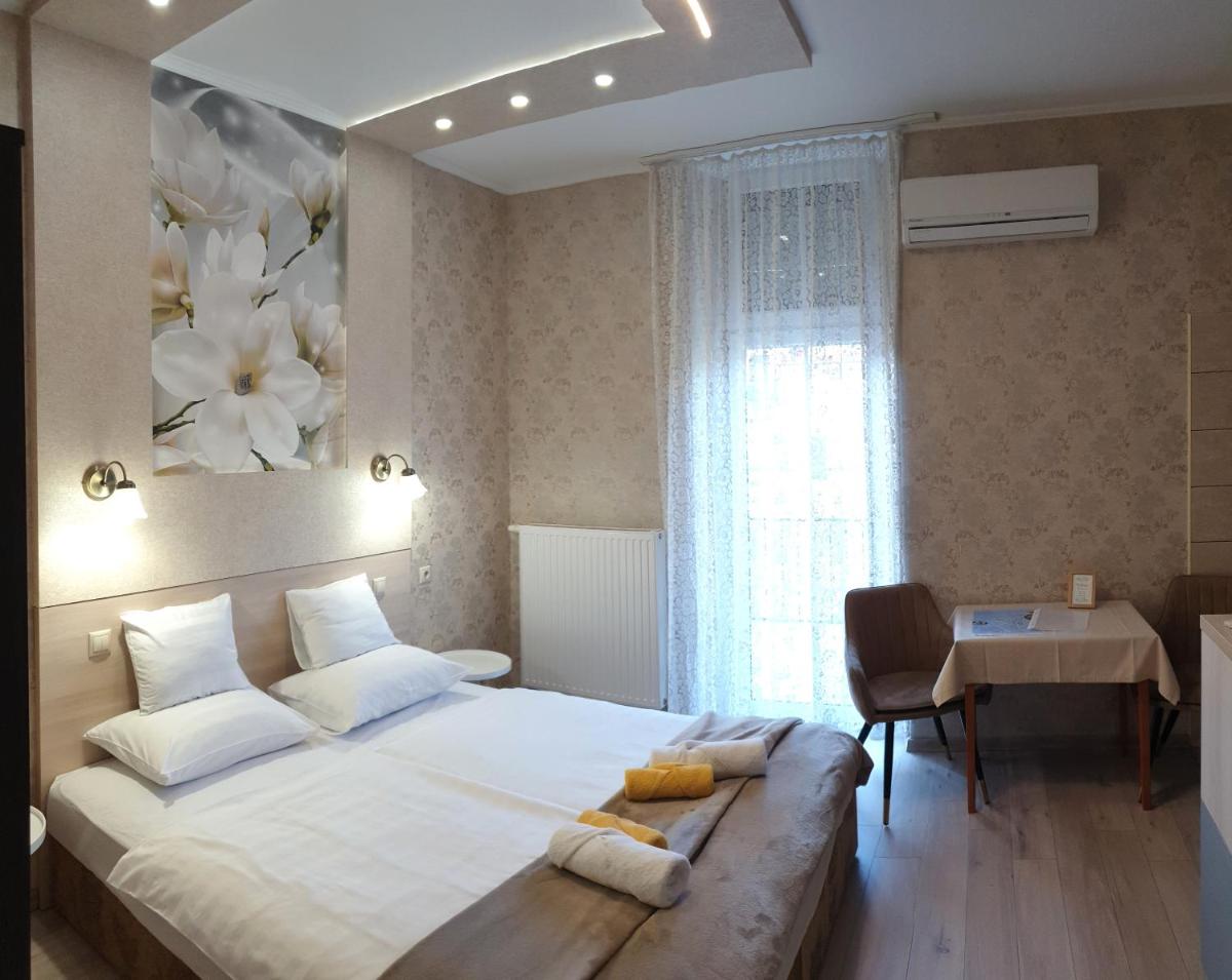 Gyula Villa - Housity