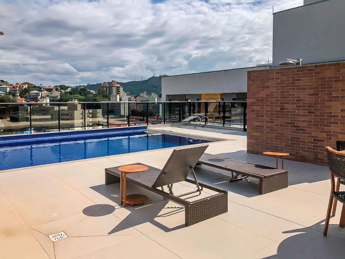 Sapphire Studios: Conforto no Córrego Grande P528 - Hizvo