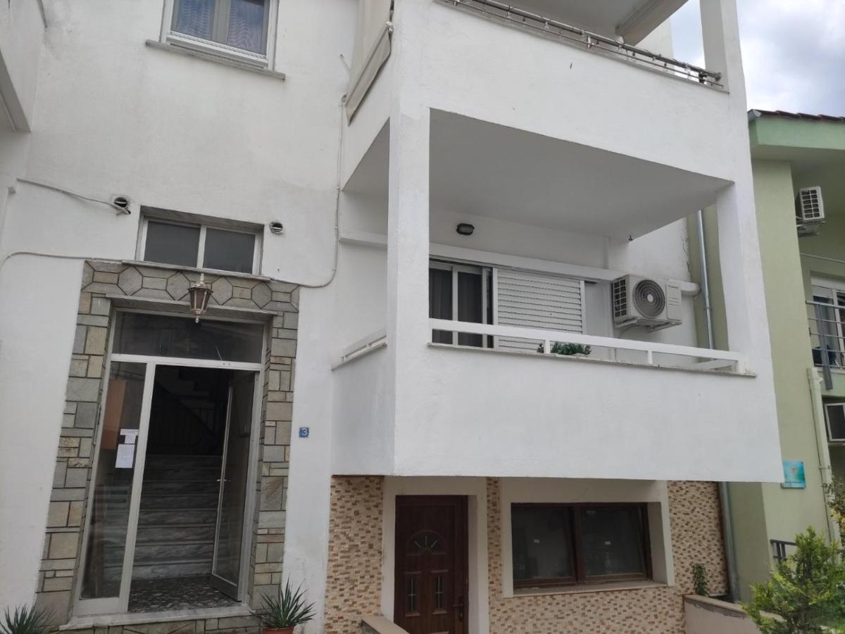 Eleni House - Housity