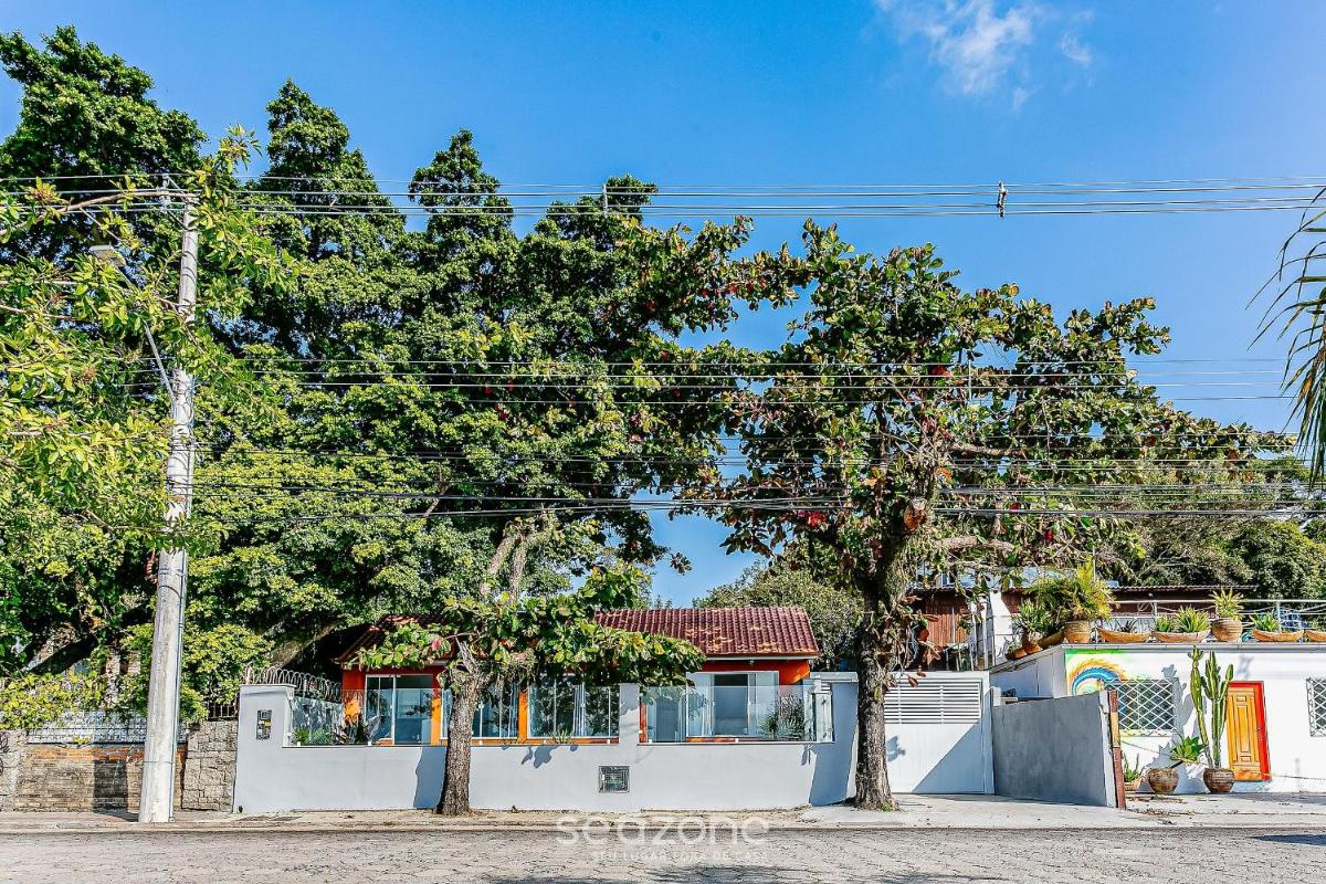 Suitetrails - Aptos e Studios de frente para a Lagoa da Conceição SDR