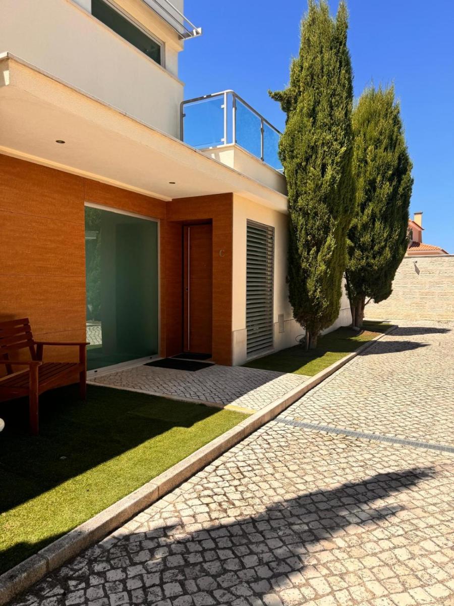 Alfarim House - close to Meco beach and Sesimbra - Housity