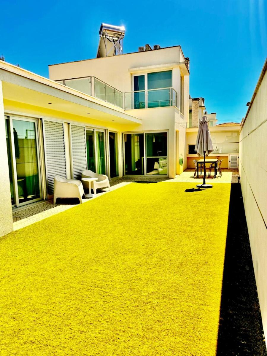 Alfarim House - close to Meco beach and Sesimbra - Housity
