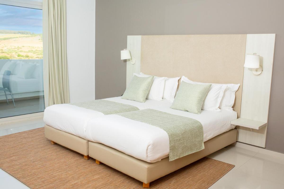 Lixus Beach Resort - All In - Housity