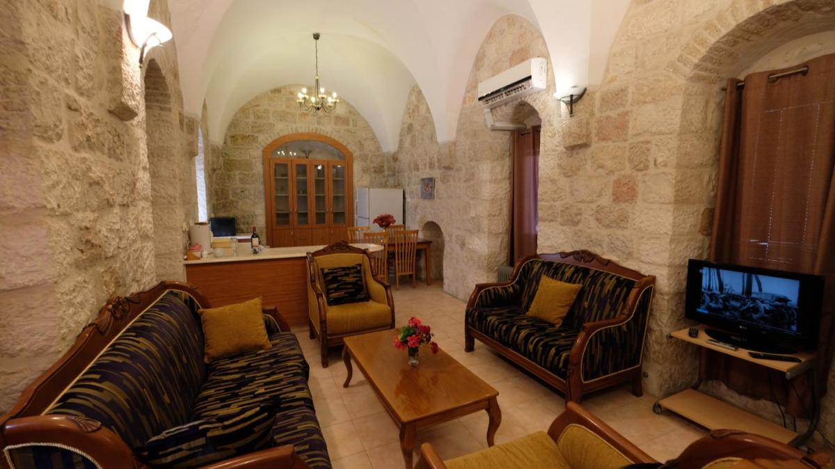 Suitetrails - St. George’s Cathedral Pilgrim Guesthouse – Jerusalem