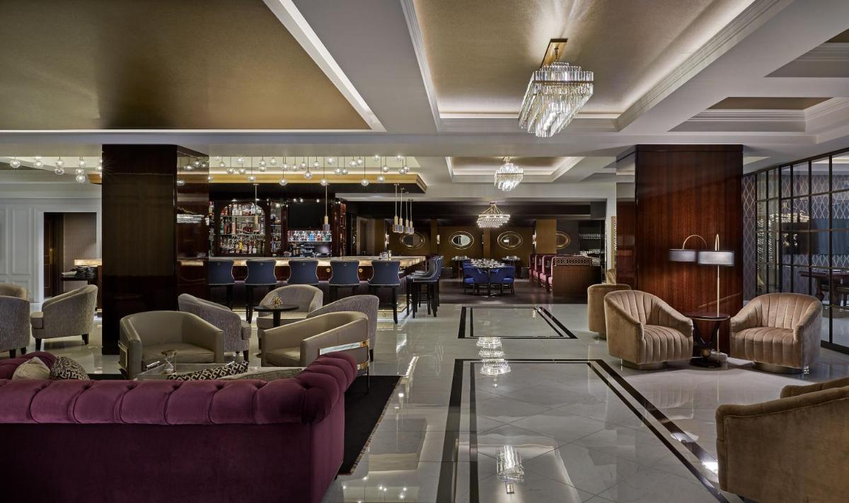 The LaSalle Chicago, Autograph Collection - Housity