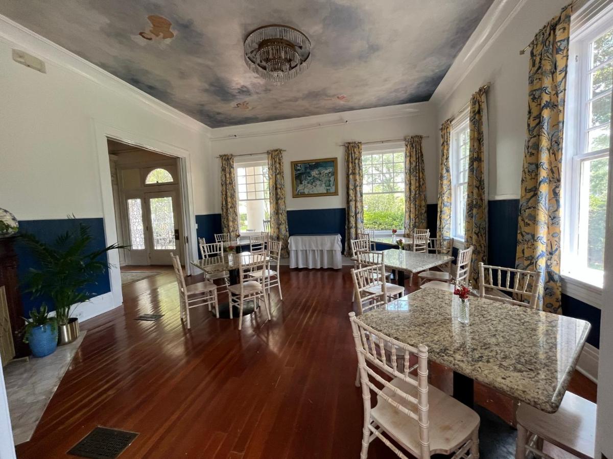 Historic Michabelle Inn - Housity
