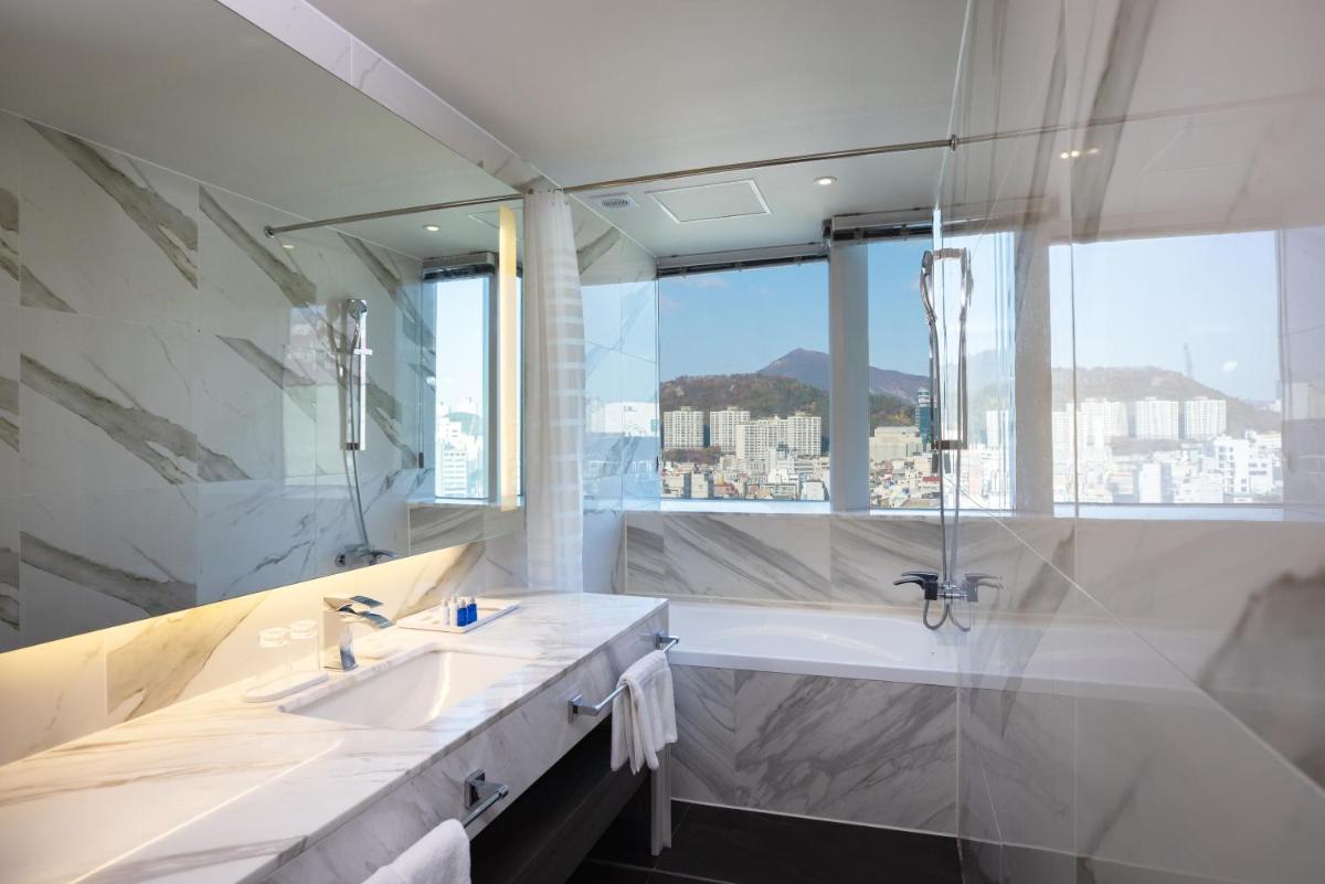 Kent Hotel Gwangalli by Kensington - Housity