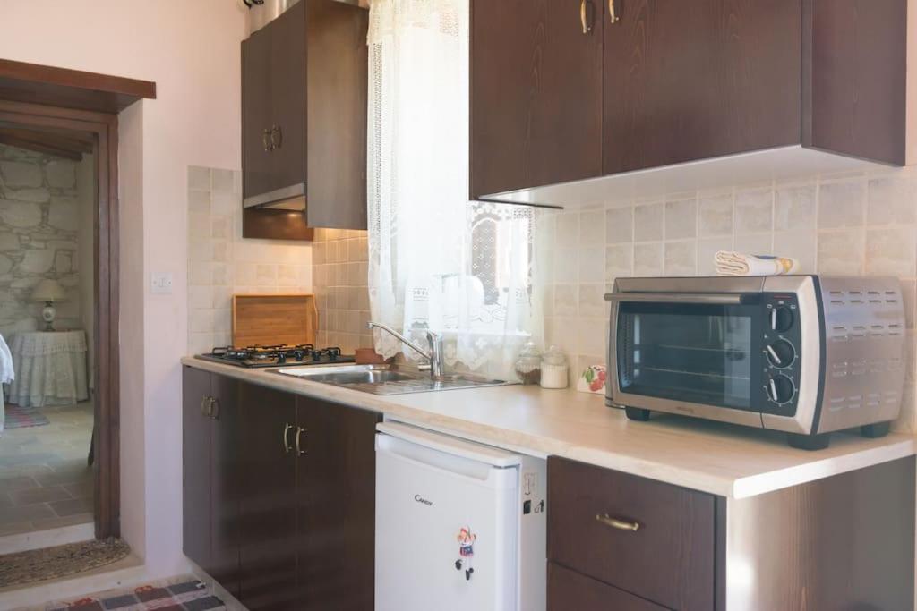 Olympia Traditional Houses - Housity