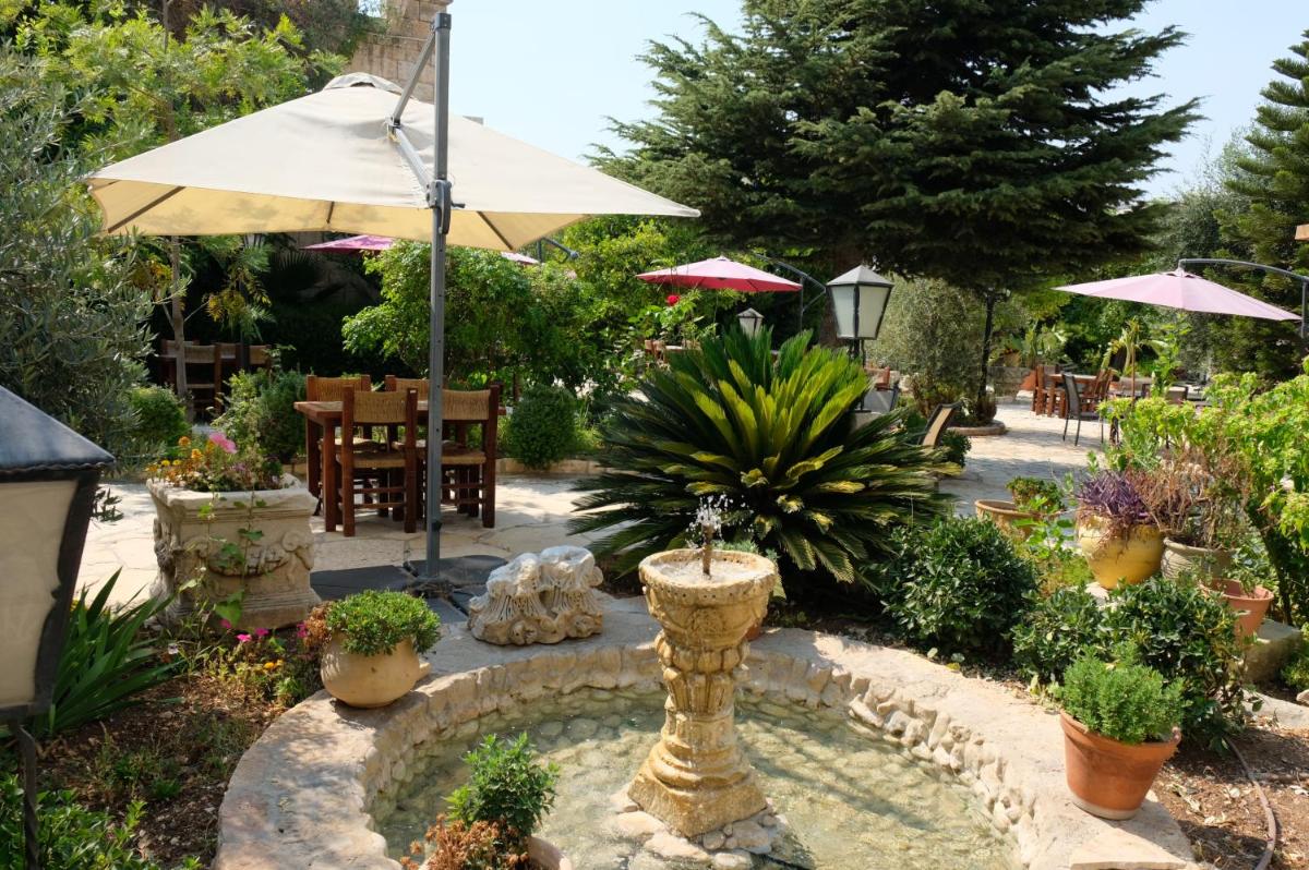 Suitetrails - St. George’s Cathedral Pilgrim Guesthouse – Jerusalem