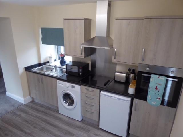 Gwynedd House Flat 3 - Housity