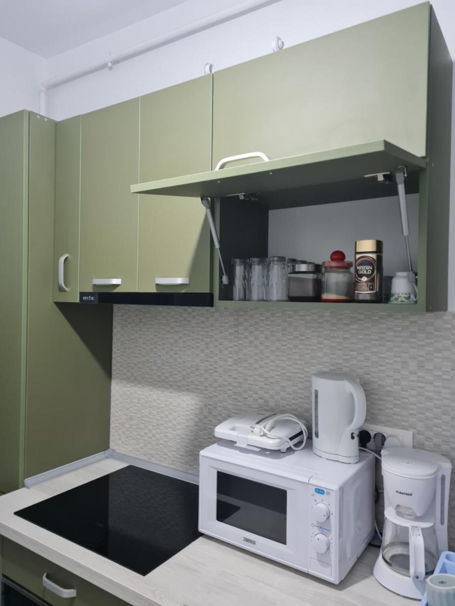 Deluxe 2 bedroom apartment with balcony and private parking - Housity