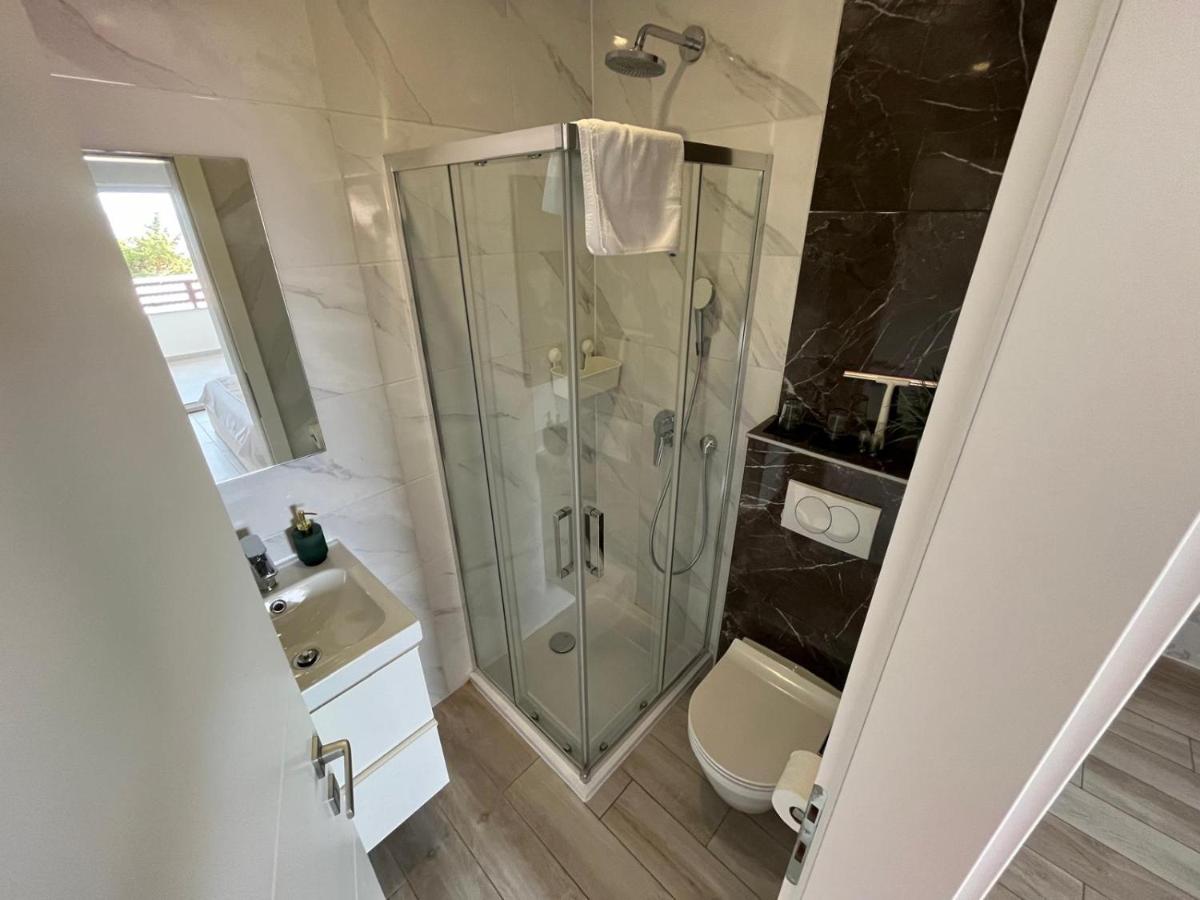 B&B Bloom Apartments - Housity