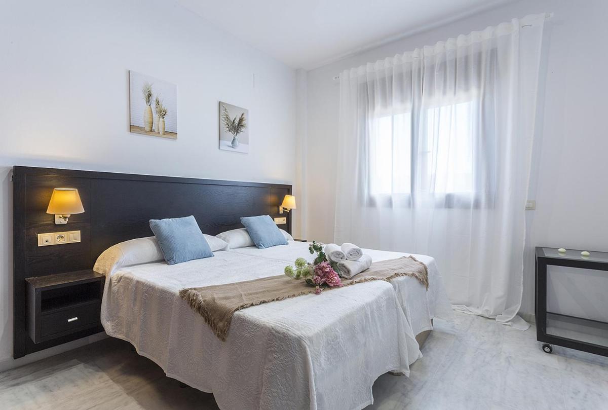 LuxSevilla Piscina Parking Gratis - Housity