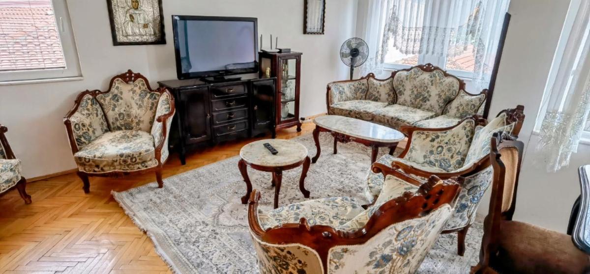 Apartment Smakjoski Center - Hizvo