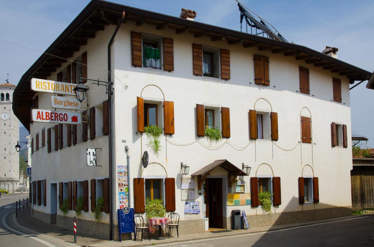 Albergo Ristorante Borghese - Housity