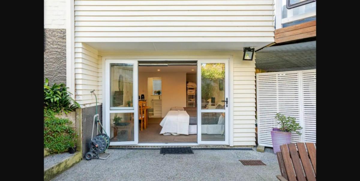 Private Studio Close to city - Housity