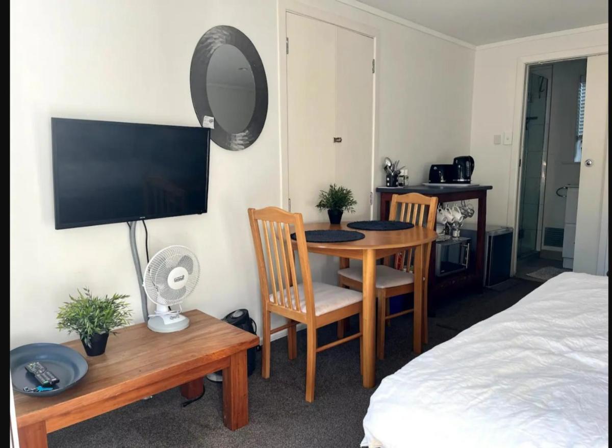 Private Studio Close to city - Housity
