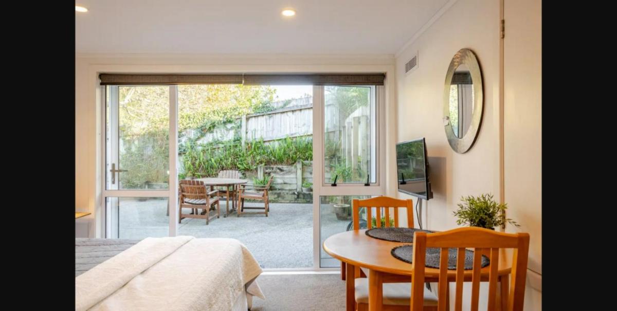 Private Studio Close to city - Housity