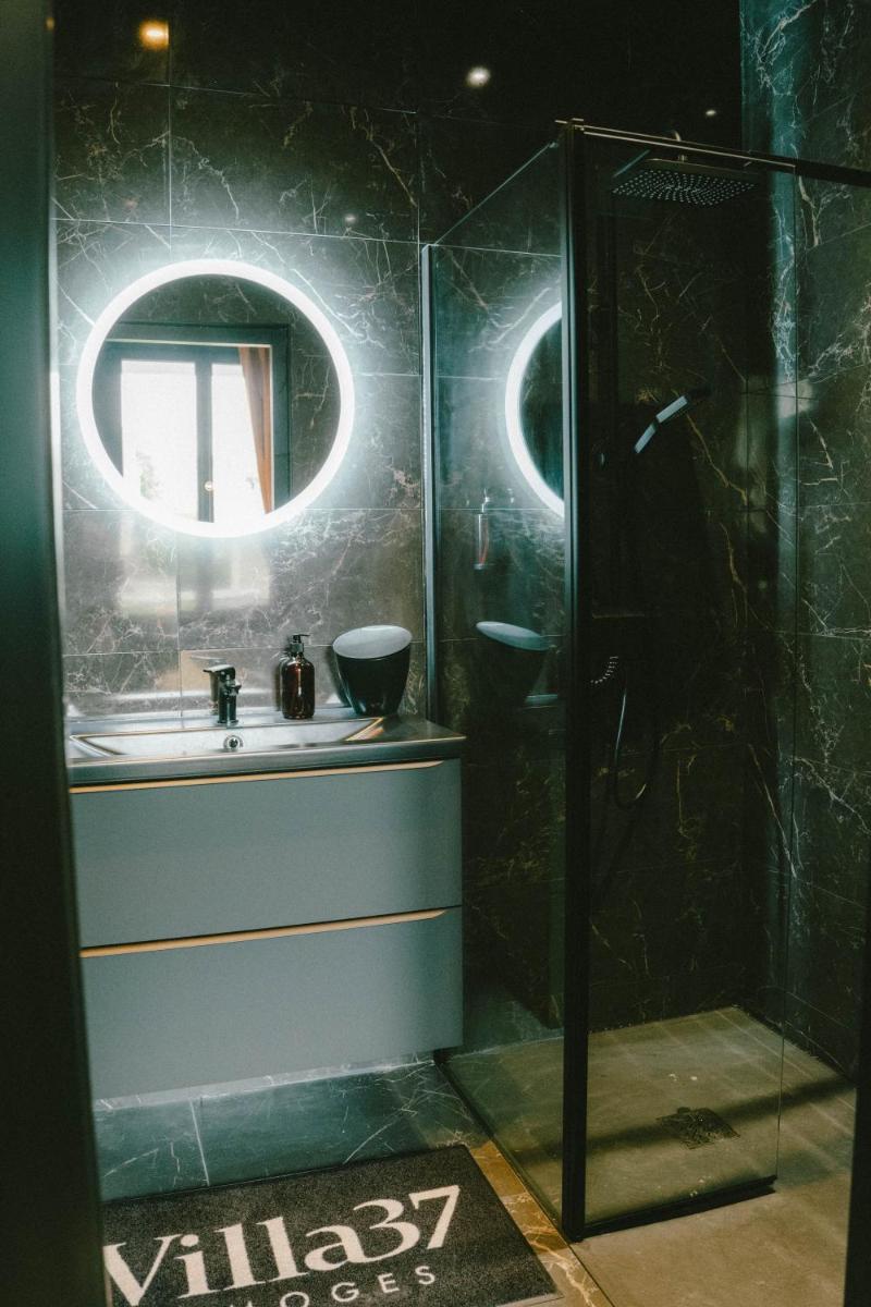 Salle de bains dans l'établissement Villa37
