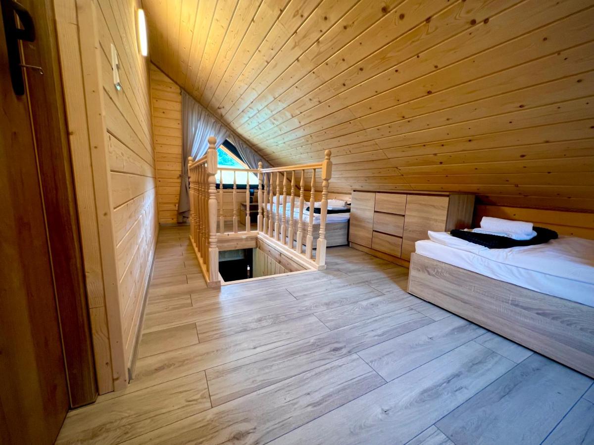 Barka Bieszczady - Housity