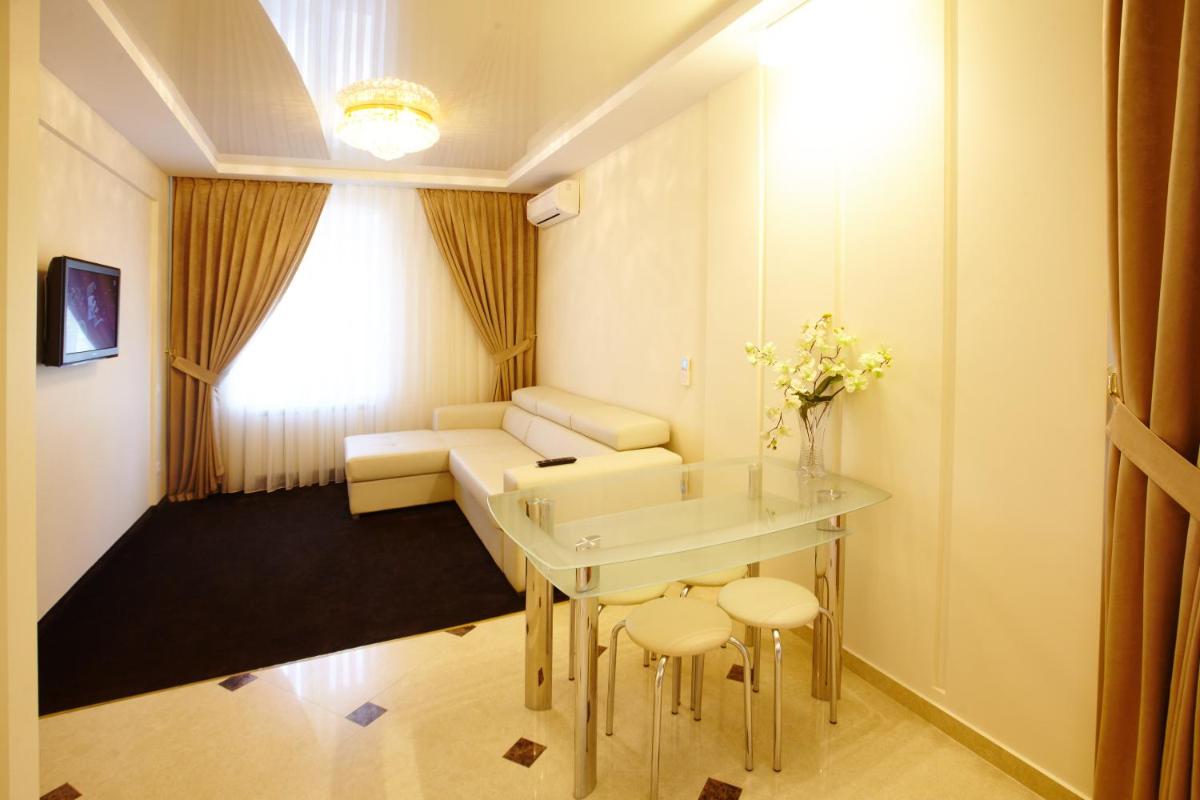 Central Park Apartments - Housity