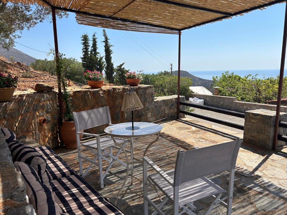 Guesthouse Kamara II - Housity