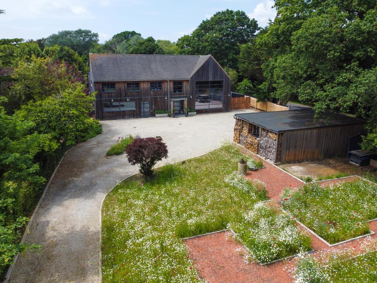 Claron Lodge - Housity