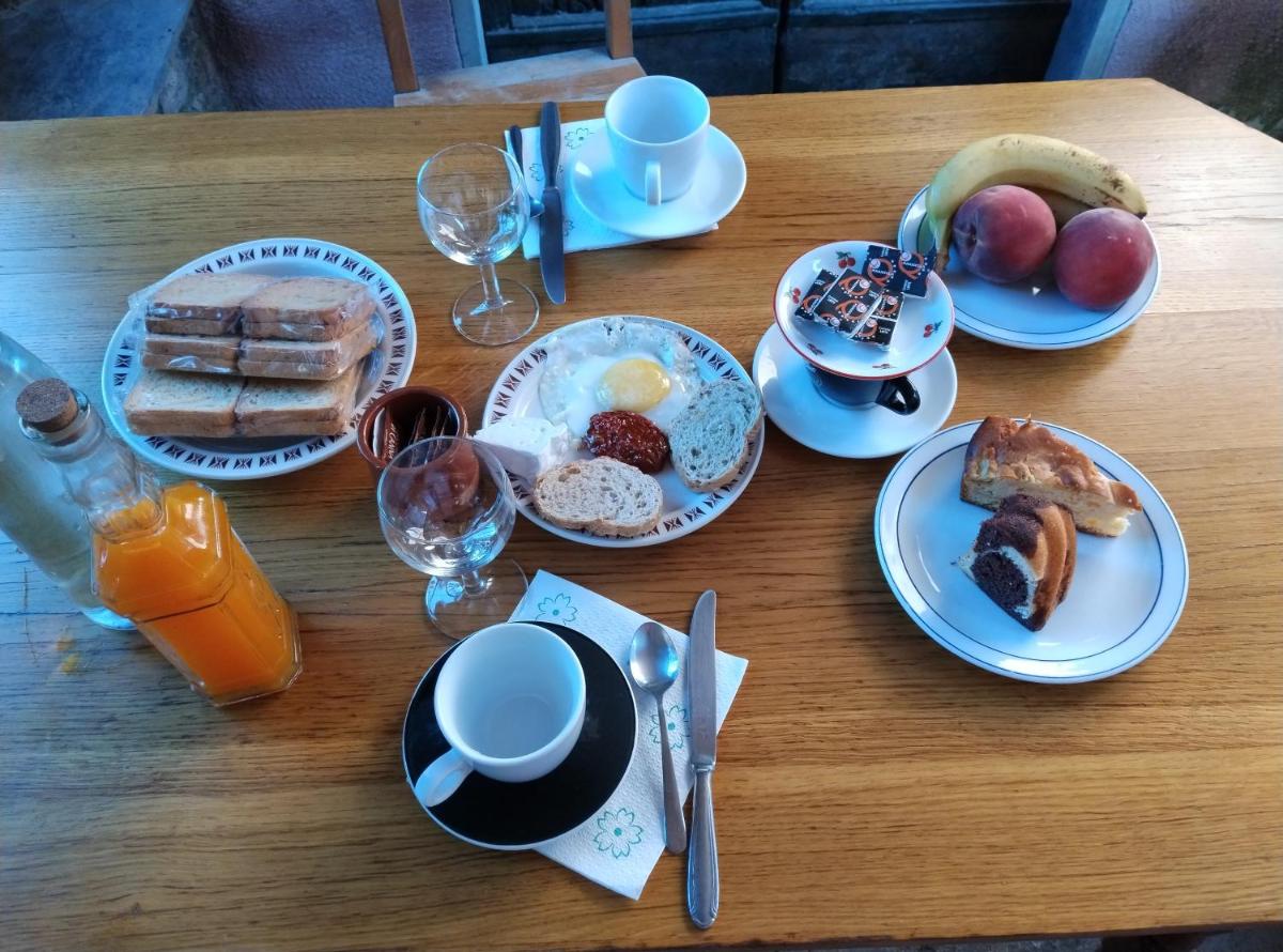 Medieval Village Rural B&B - Housity