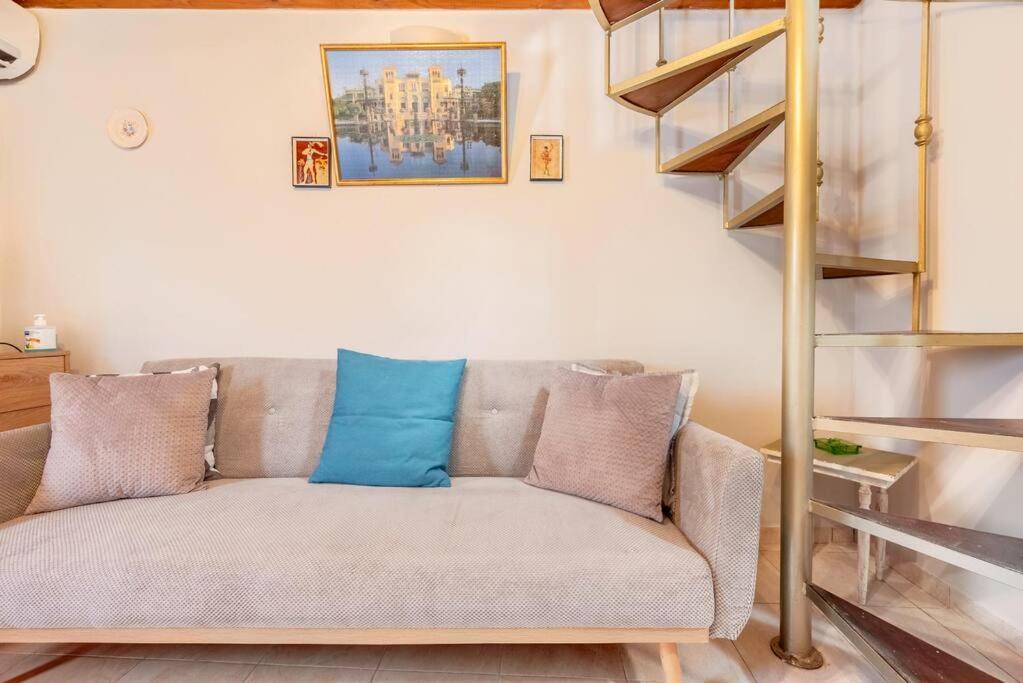 Ariadni's House - Housity