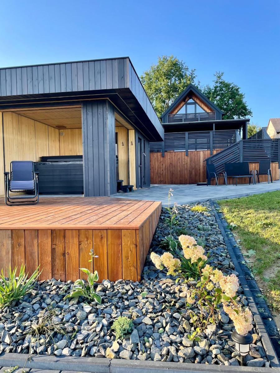 Stodoła Na Kresach - widokowy domek drewniany, całoroczny JACUZZI & SAUNA - Hizvo