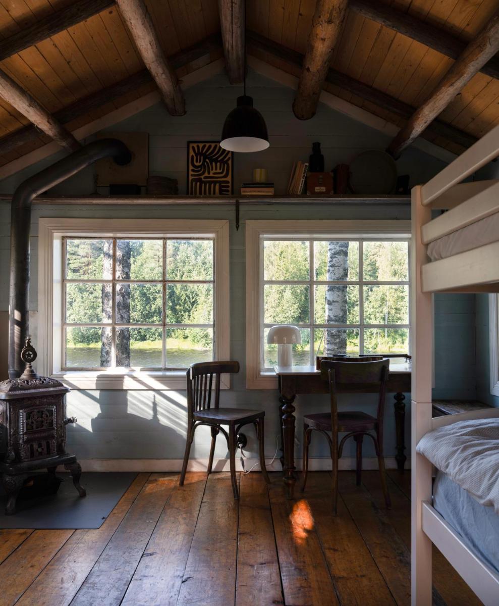 Cabin by Byske river surrounded by the forest - Housity